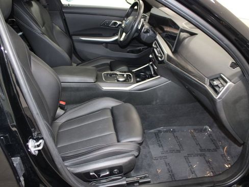 Used 2024 BMW 330e image 26