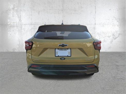 Certified 2024 Chevrolet Trax ACTIV w/ Driver Confidence Package image 6