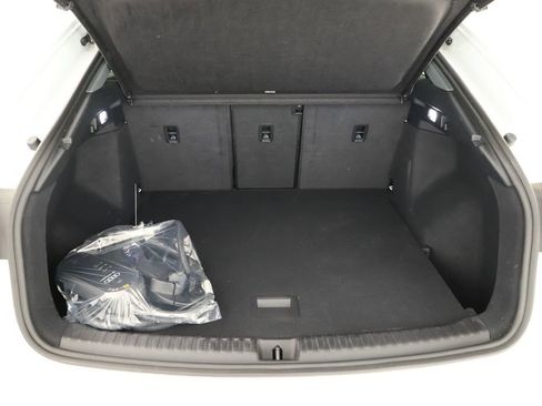 Used 2023 Audi Q4 e-tron Prestige w/ Black Optic Package AWD/4WD image 34