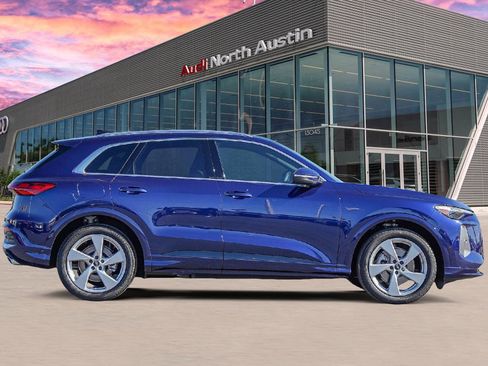 New 2025 Audi Q5 Prestige image 3