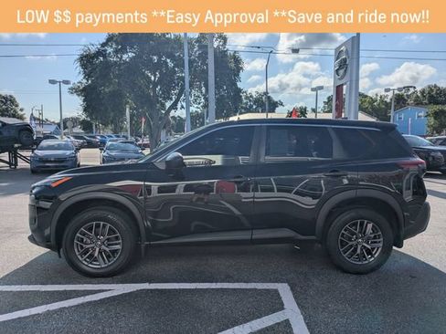 Used 2021 Nissan Rogue S FWD image 7