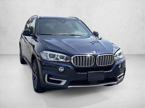 Used 2017 BMW X5 xDrive50i AWD/4WD image 3