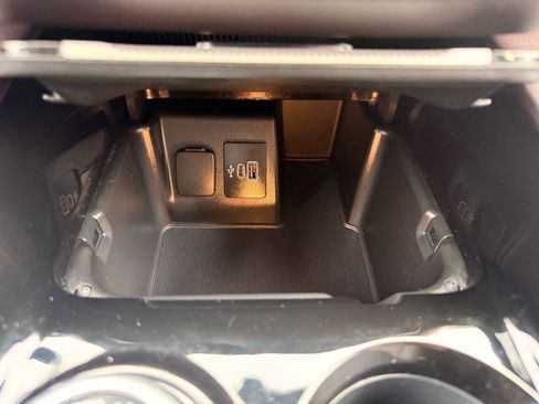 Used 2025 Ford Explorer Platinum w/ LUX Leather Package image 54