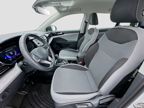 Used 2024 Volkswagen Taos S image 13