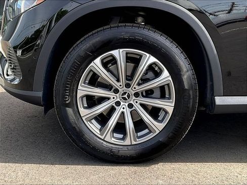 Used 2026 Mercedes-Benz GLC 300 4MATIC image 36