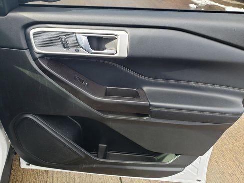 Used 2020 Ford Explorer Limited w/ Class III Trailer Tow Package image 31