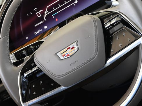 Used 2025 Cadillac Escalade Sport Platinum AWD/4WD image 33