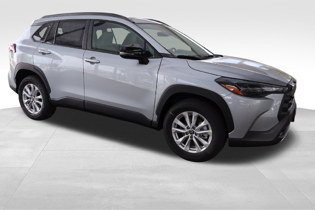 New 2026 Toyota Corolla Cross LE AWD/4WD image 18