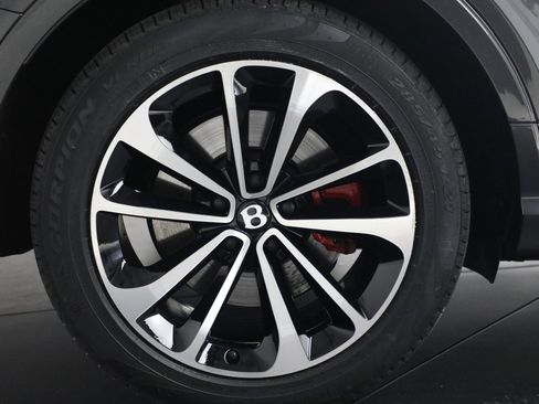 Certified 2021 Bentley Bentayga image 16