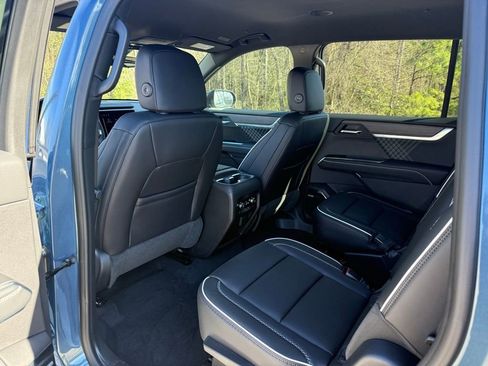 New 2026 GMC Acadia Denali w/ Super Cruise Package image 22