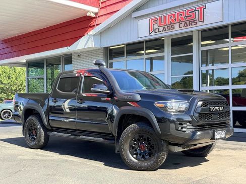 Used 2019 Toyota Tacoma TRD Pro image 1