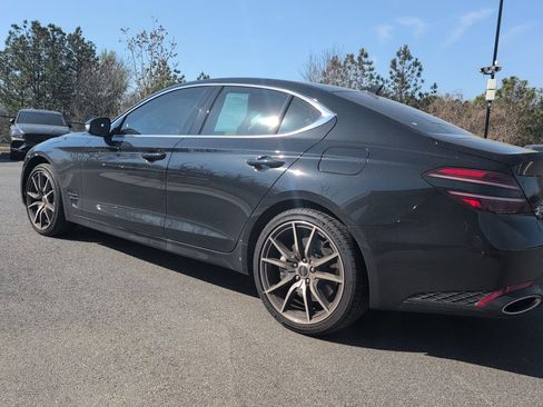 Used 2026 Genesis G70 2.5T image 7