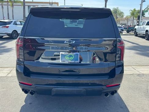 Certified 2025 Chevrolet Suburban Z71 AWD/4WD image 3