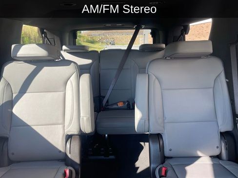 Used 2022 GMC Yukon SLT w/ SLT Luxury Package image 22