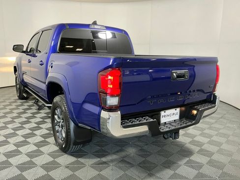 Used 2022 Toyota Tacoma SR5 RWD image 7