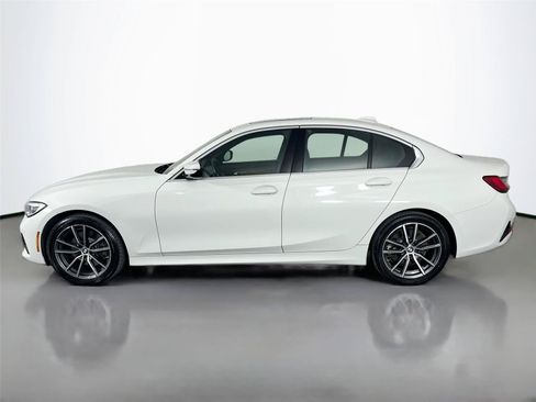 Used 2020 BMW 330i xDrive Sedan w/ Convenience Package AWD/4WD image 3