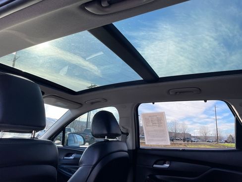 Used 2023 Hyundai Santa Fe Limited w/ Cargo Package image 15