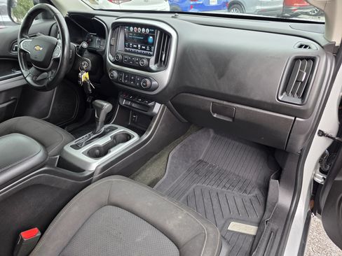 Used 2018 Chevrolet Colorado LT w/ LT Convenience Package image 10