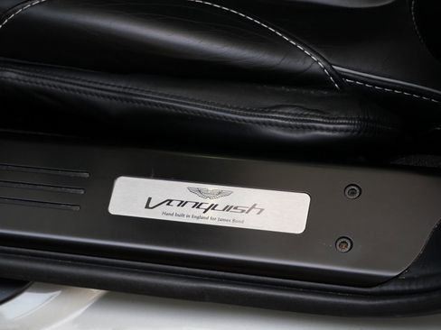 Used 2014 Aston Martin Vanquish Volante RWD image 25