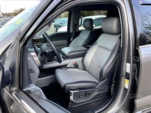 Used 2023 Ford F150 Lariat w/ Max Trailer Tow Package image 10