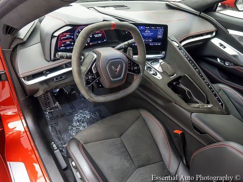 Used 2021 Chevrolet Corvette Stingray Premium Cpe w/ Z51 Performance Package RWD image 11
