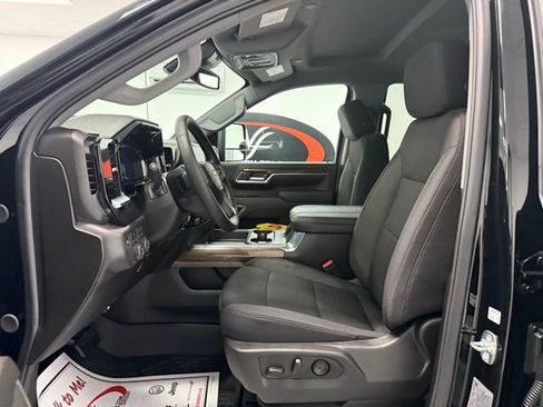 Used 2025 Chevrolet Silverado 2500 LT w/ Safety Package image 9