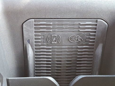 Certified 2024 Jeep Wagoneer Launch Edition image 25