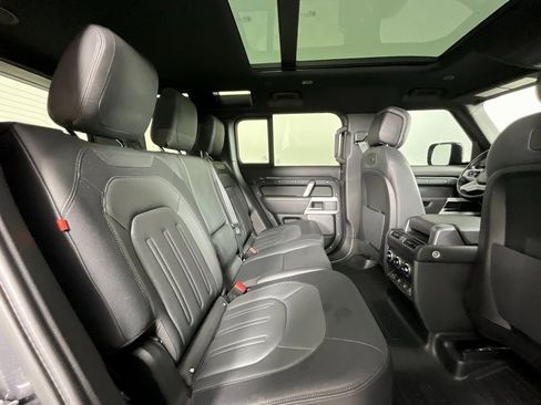 Used 2022 Land Rover Defender 110 X-Dynamic HSE image 23