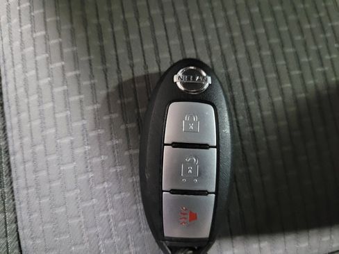 Used 2018 Nissan Titan S w/ S Utility Package image 32