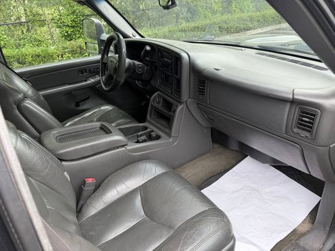 Used 2007 GMC Sierra 2500 SLT AWD/4WD image 12
