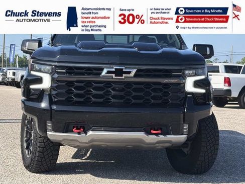 Used 2023 Chevrolet Silverado 1500 ZR2 AWD/4WD image 4