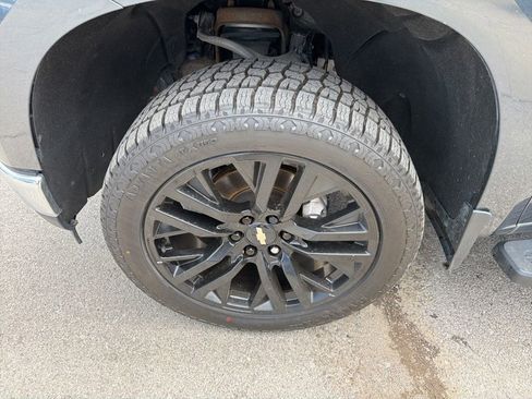 Used 2019 Chevrolet Silverado 1500 LTZ w/ LTZ Plus Package AWD/4WD image 10