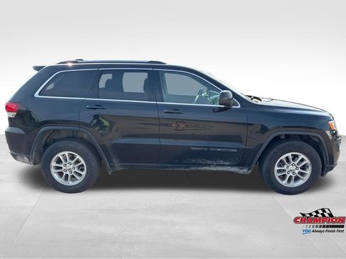 Used 2020 Jeep Grand Cherokee Laredo AWD/4WD image 6