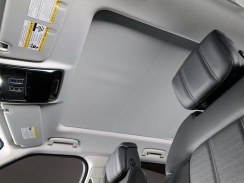 Used 2019 Land Rover Range Rover Sport HSE Dynamic image 24