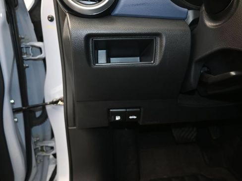 Certified 2024 Nissan Versa SV FWD image 12