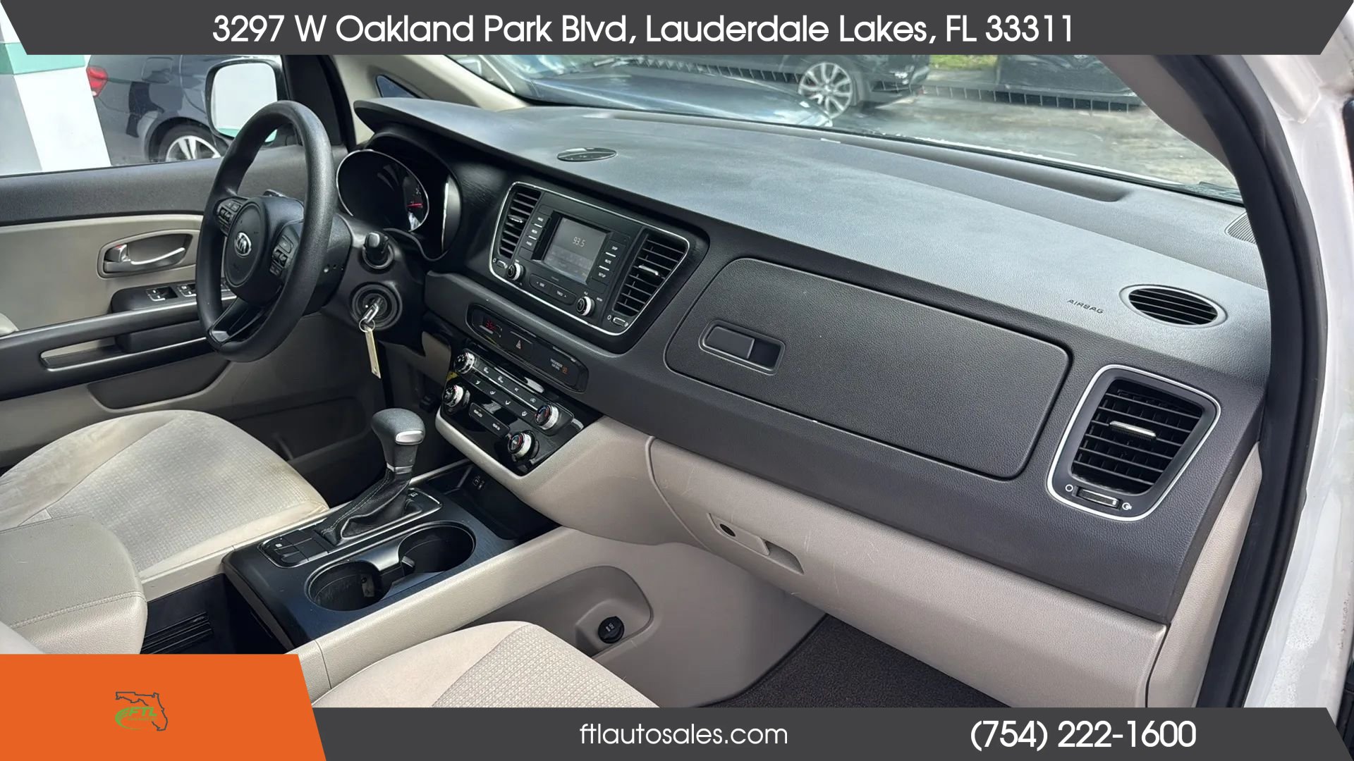 Used 2017 Kia Sedona L FWD image 29