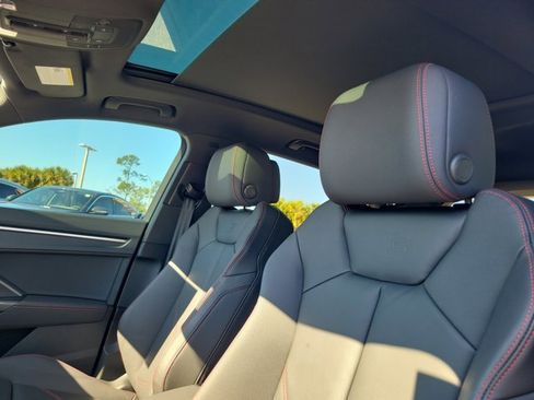 Certified 2025 Audi Q3 2.0T Premium Plus w/ Premium Plus Package image 16