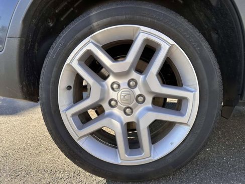 Used 2025 Honda Passport EX-L image 6