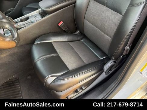 Used 2017 Chevrolet Impala LT image 46