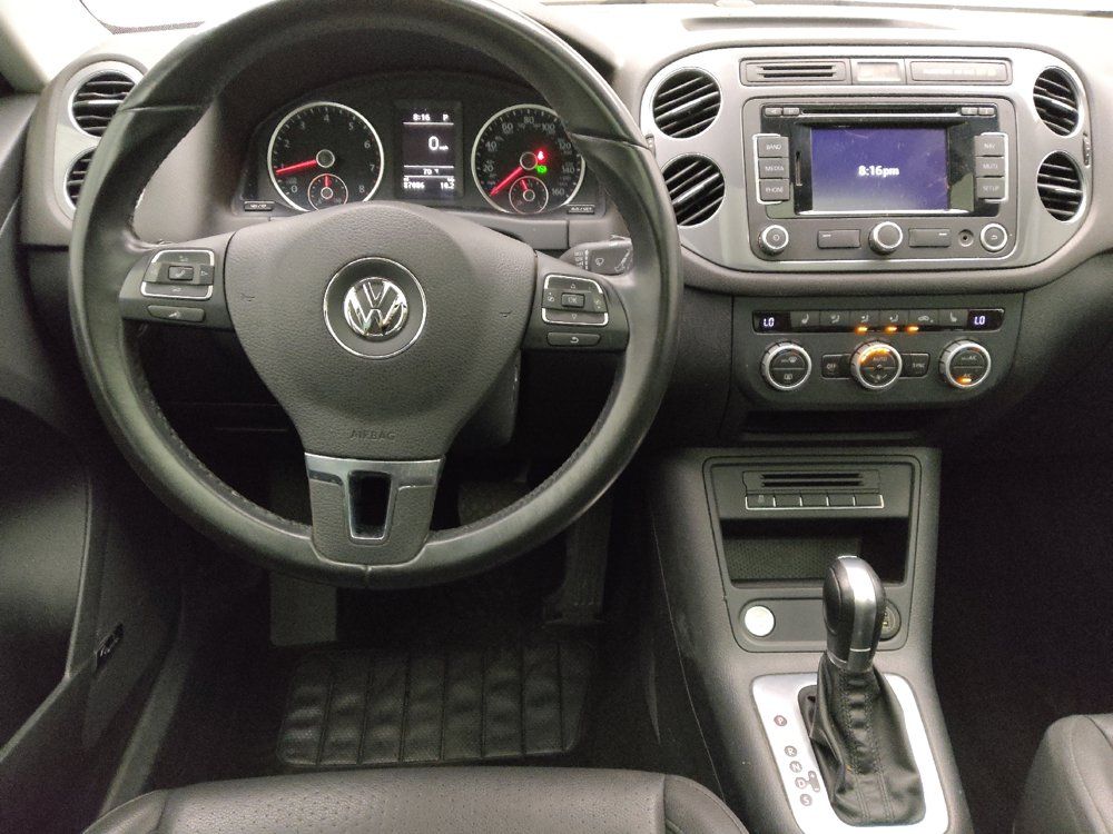 Used 2015 Volkswagen Tiguan SEL FWD image 22