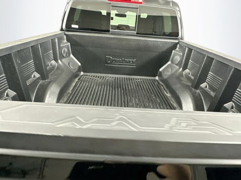 Used 2024 Chevrolet Colorado LT w/ LT Convenience Package II RWD image 28