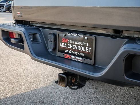 Used 2022 Jeep Gladiator Sport AWD/4WD image 13