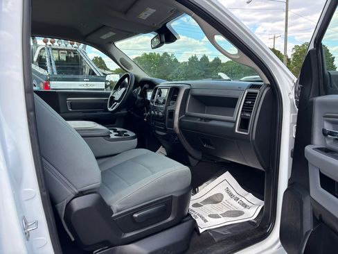 Used 2018 RAM 3500 Tradesman w/ Chrome Appearance Group AWD/4WD image 45