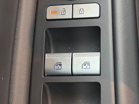 Certified 2026 Genesis GV80 2.5T Advanced AWD/4WD image 17