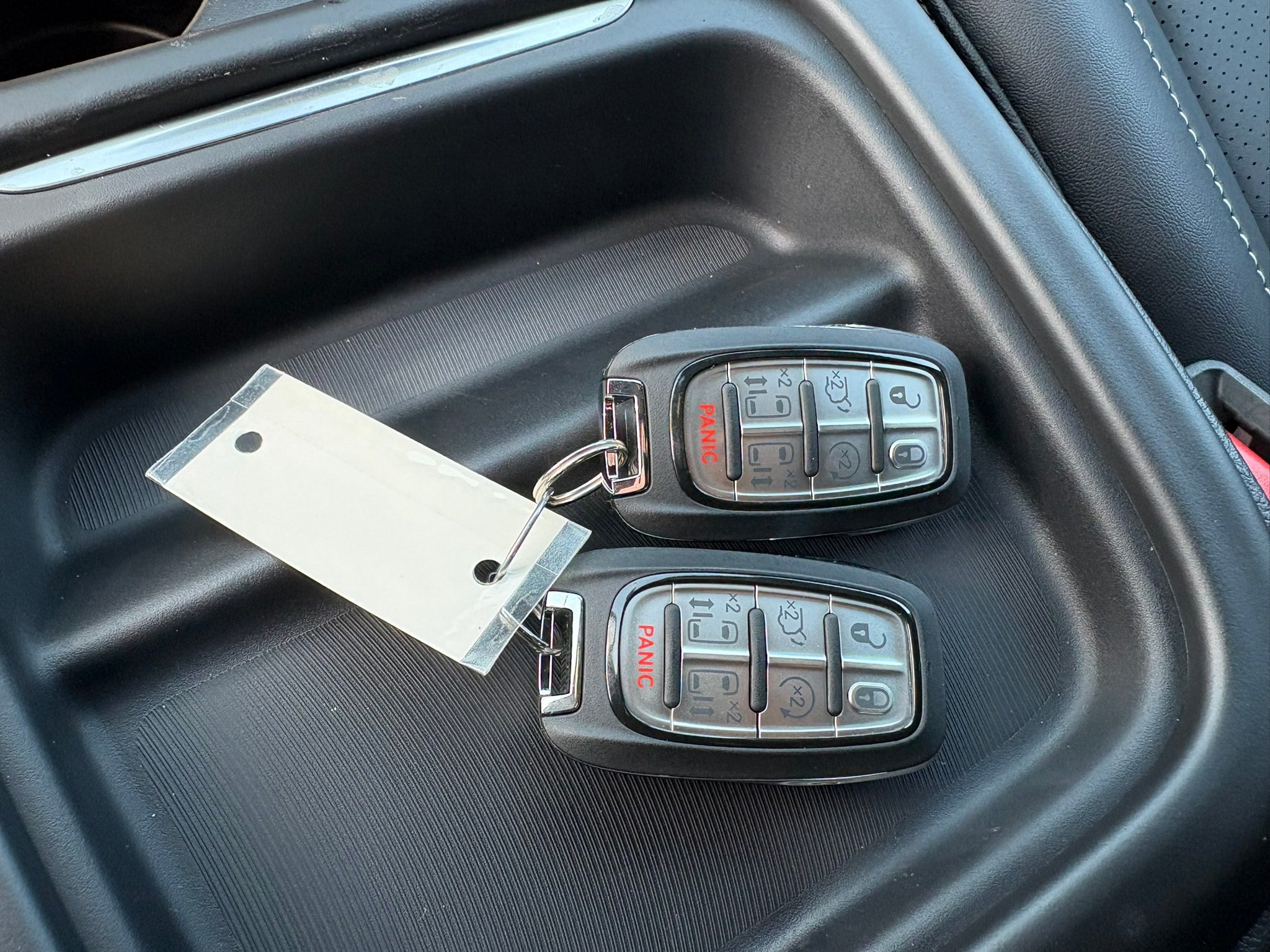 New 2027 Chrysler Pacifica Select FWD image 22