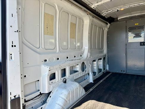 Used 2016 Ford Transit 250 148 Medium Roof image 29
