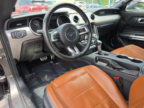 Used 2020 Ford Mustang Premium RWD image 13