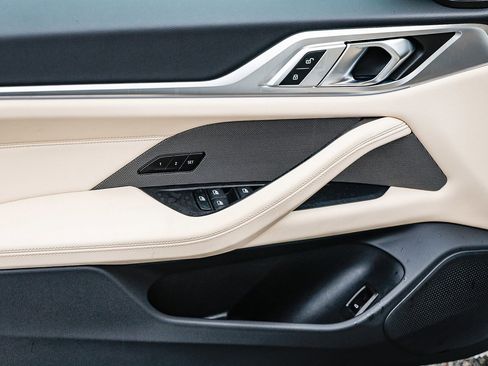 Used 2025 BMW i4 eDrive40 w/ Premium Package image 21