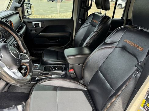 Used 2020 Jeep Gladiator Mojave AWD/4WD image 14