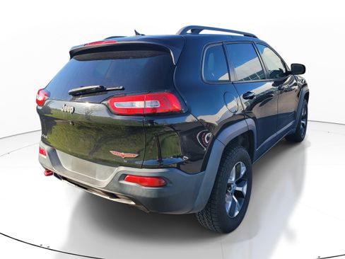 Used 2015 Jeep Cherokee Trailhawk w/ Comfort/Convenience Group AWD/4WD image 4